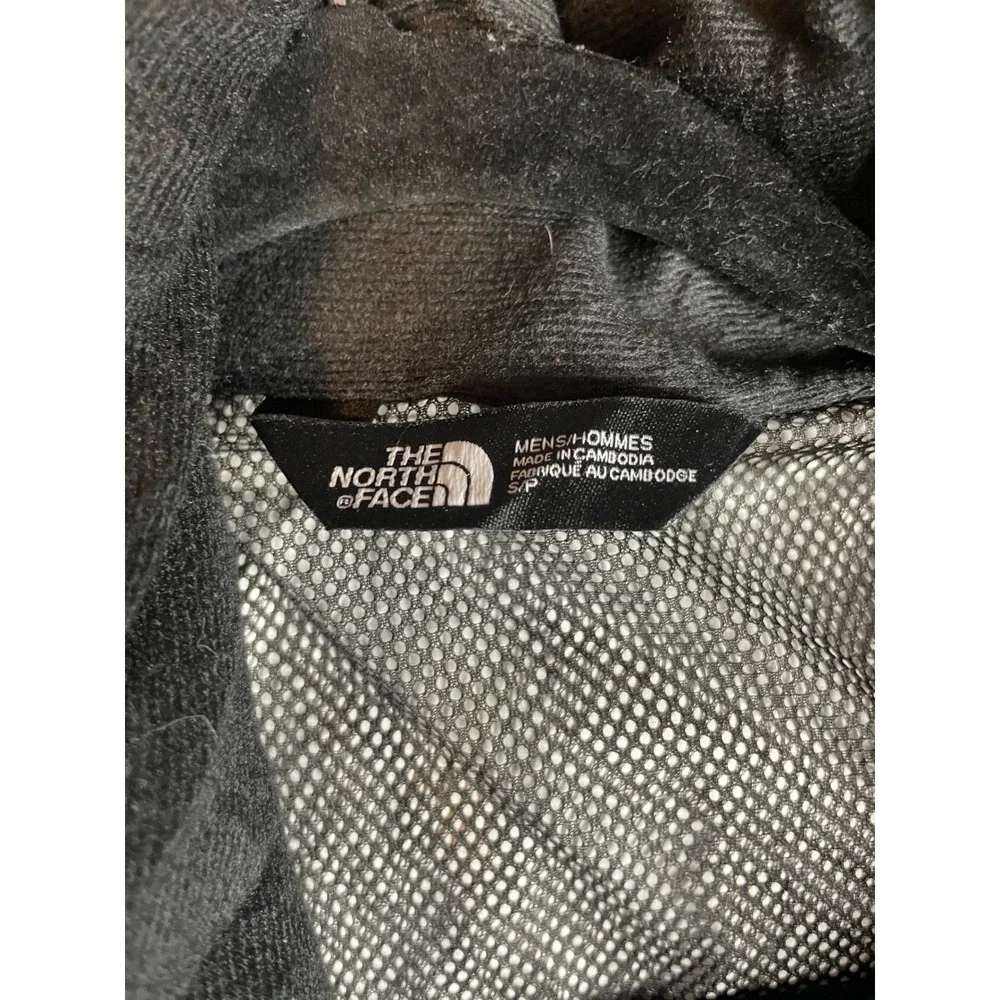 The North Face Rain Jacket Mens Small Gray Mesh Lined Full Zip Hooded Shell